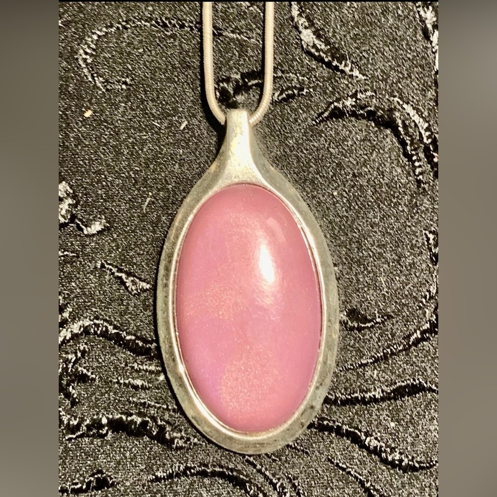 Vintage Express Silver Tone & Pink Stone Pendant Necklace - Adjustable